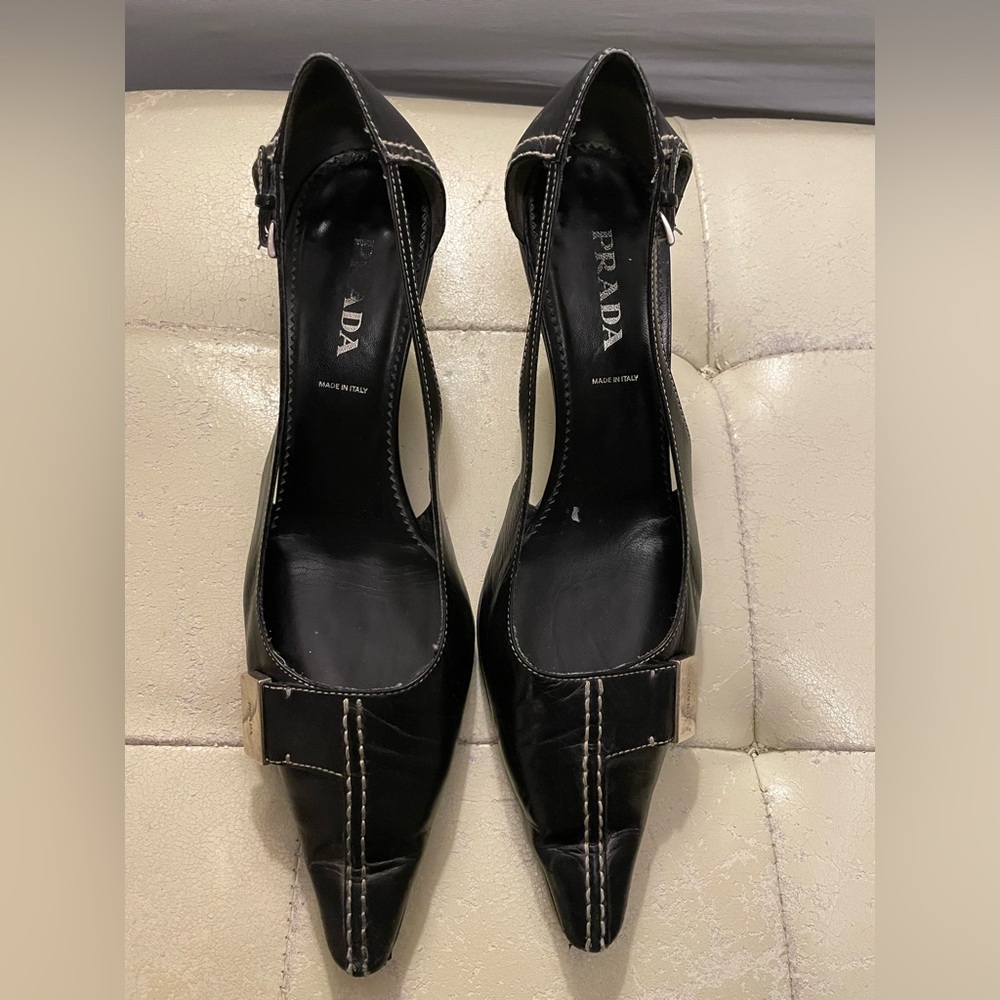Vintage Prada Black Soft Leather Kitten Heels Size 39.5 UK Pointed Toe